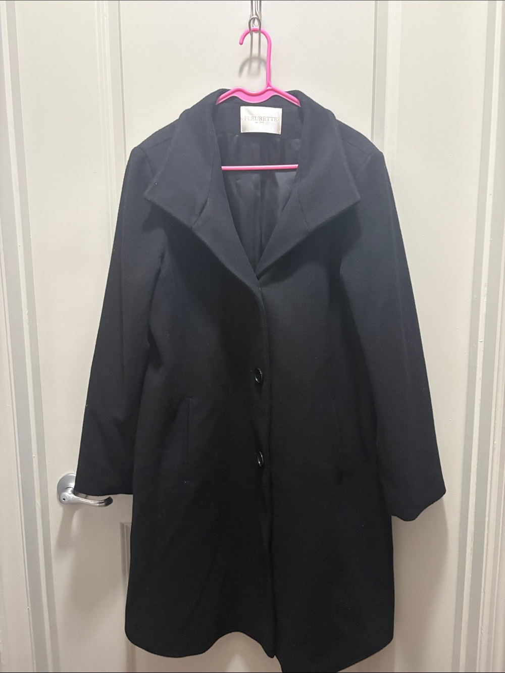 Black Single-Breasted Trench Coat